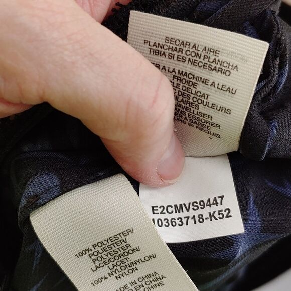 Silky lace camisole black w/ subtle blue stars - Picture 8 of 11